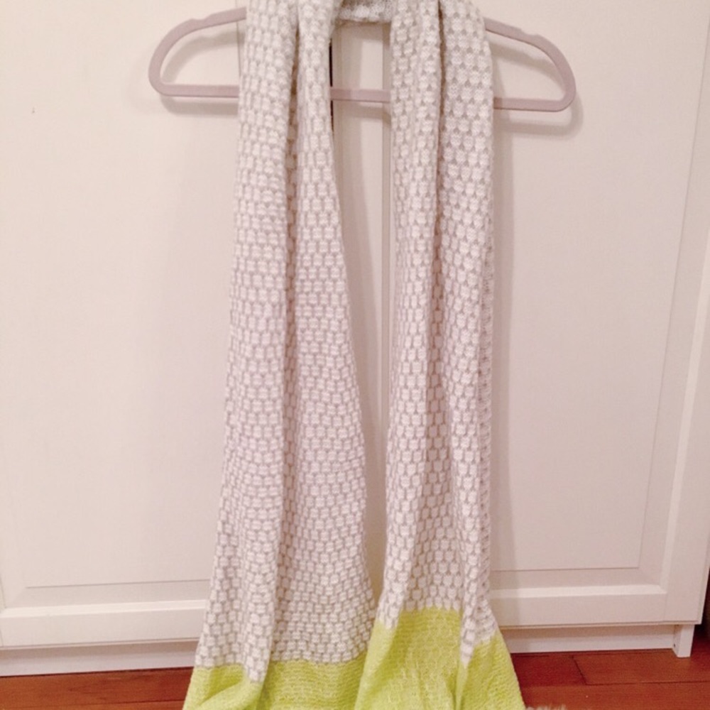 🆕 Lime Green and grey knit scarf, extra long